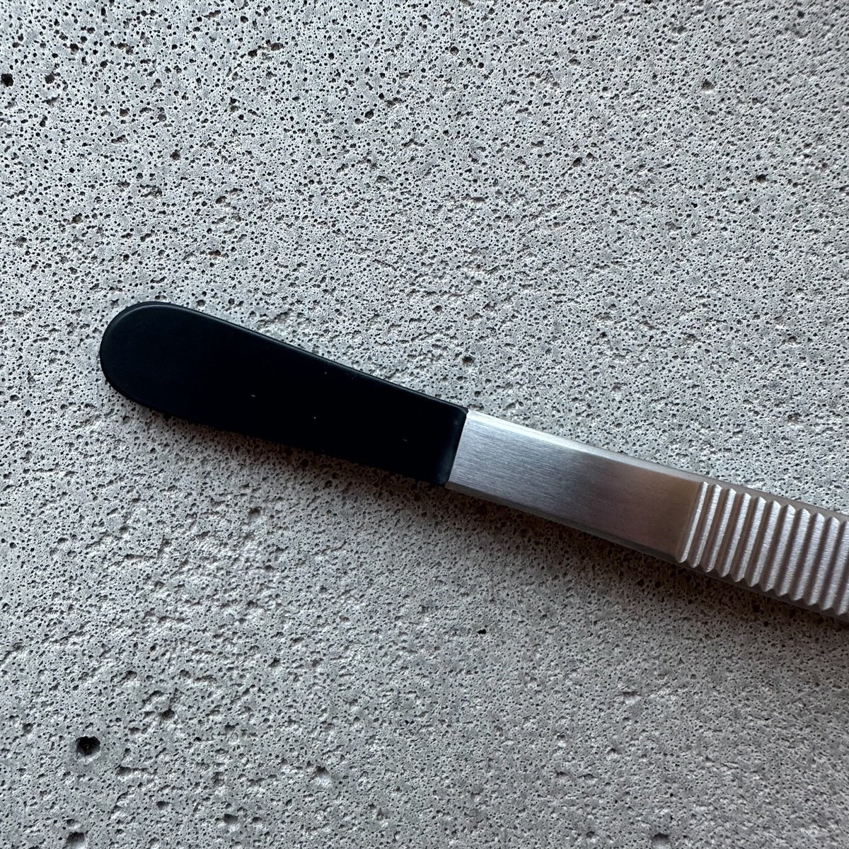 Oui_Chef_BlackTop_Tweezers_Handle