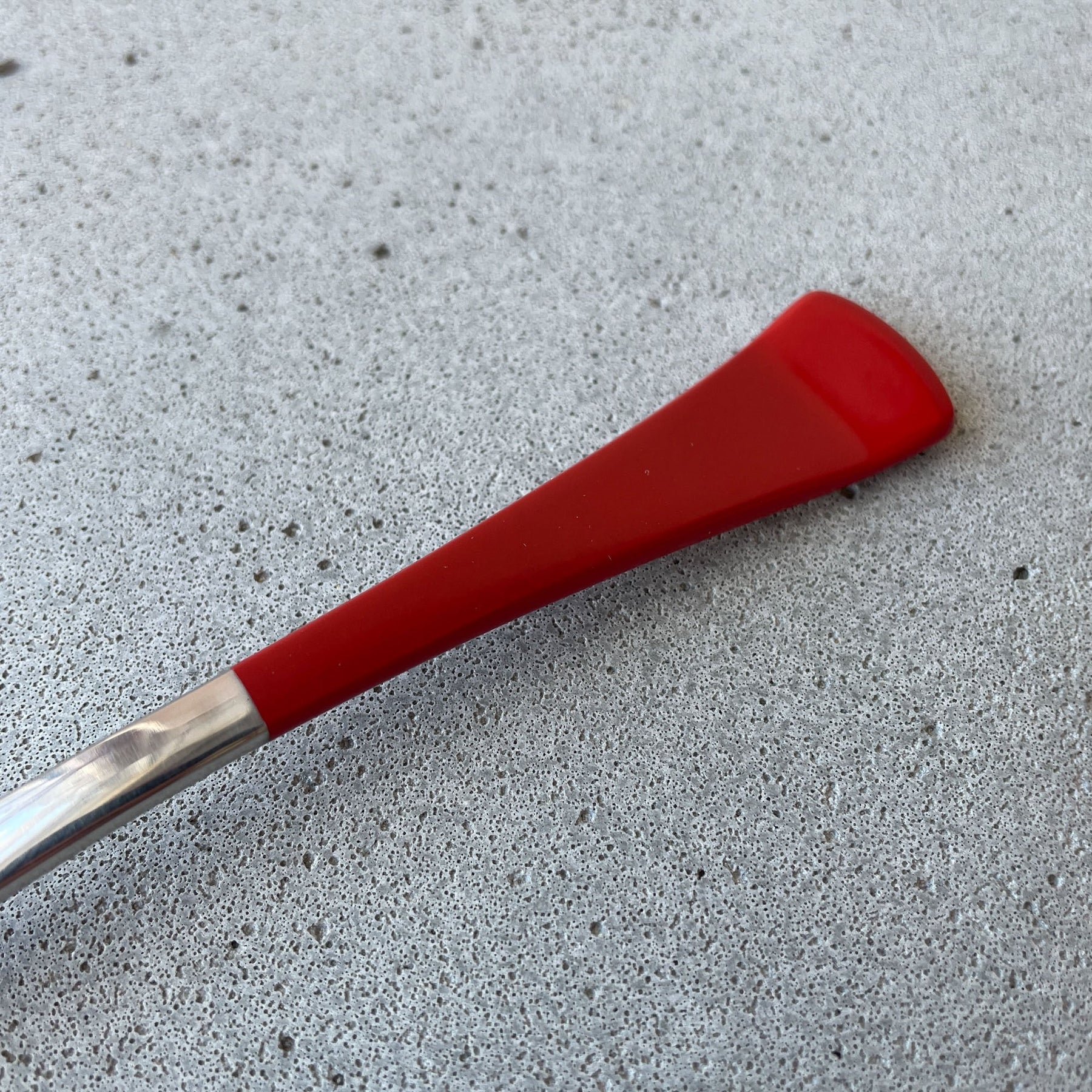 Oui_chef_signature_spoon_red_top_Large